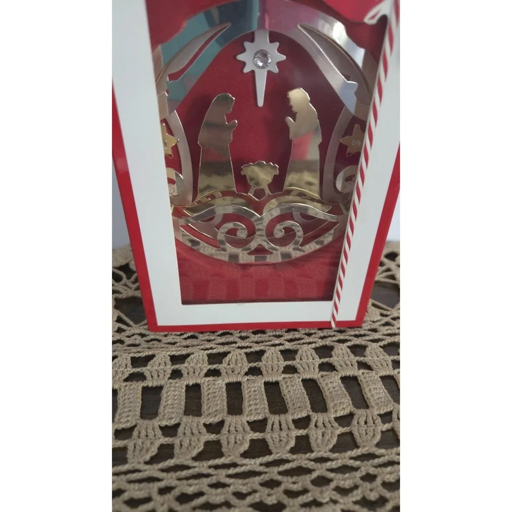 Lenox Stamped Nativity Ornament 3.9